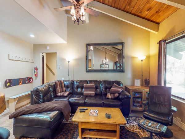 Yosemite Area Home 984780