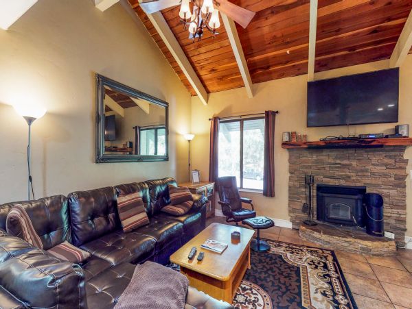 Yosemite Area Home 984780