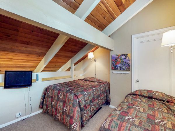 Yosemite Area Home 984780
