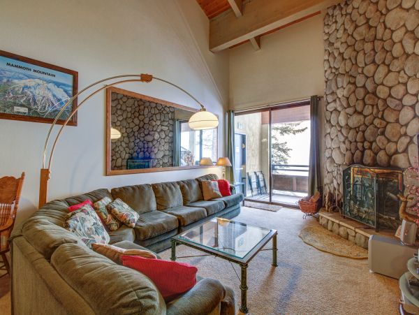 Yosemite Area Home 984781
