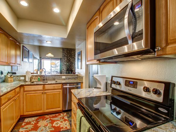 Yosemite Area Home 984781
