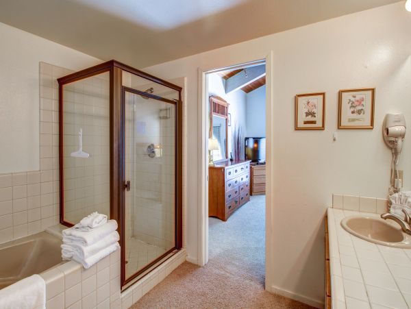 Yosemite Area Home 984781