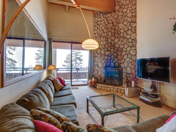 Yosemite Area Home 984781
