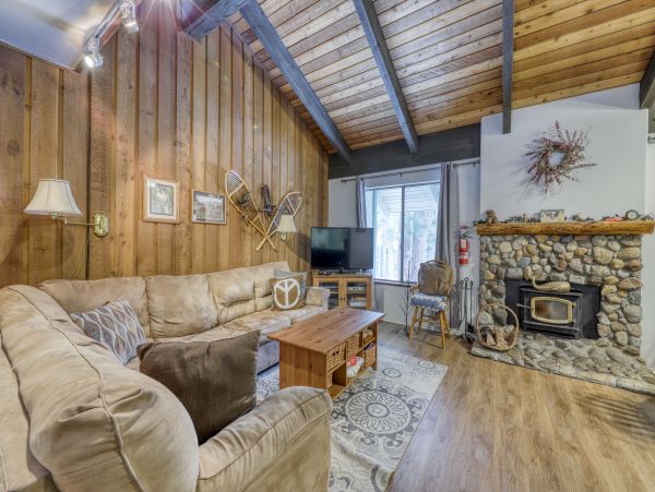 Yosemite Area Home 984782