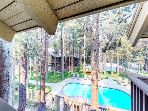Yosemite Area Home 984782