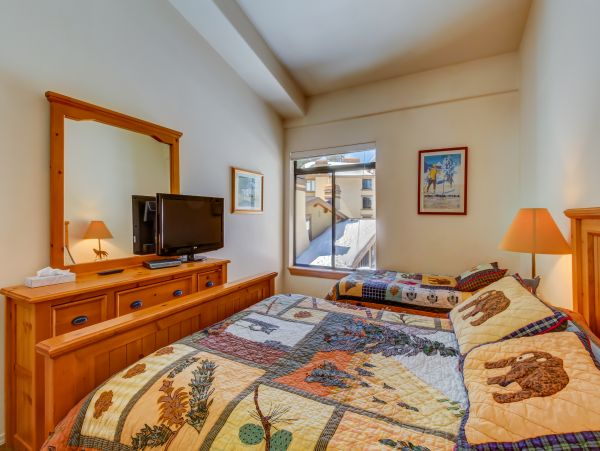 Yosemite Area Home 984784