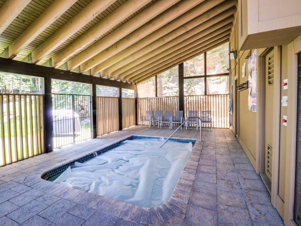 Yosemite Area Home 984786
