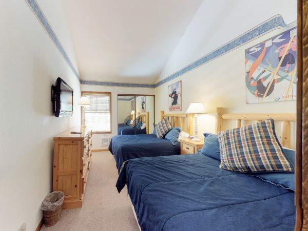 Yosemite Area Home 984787