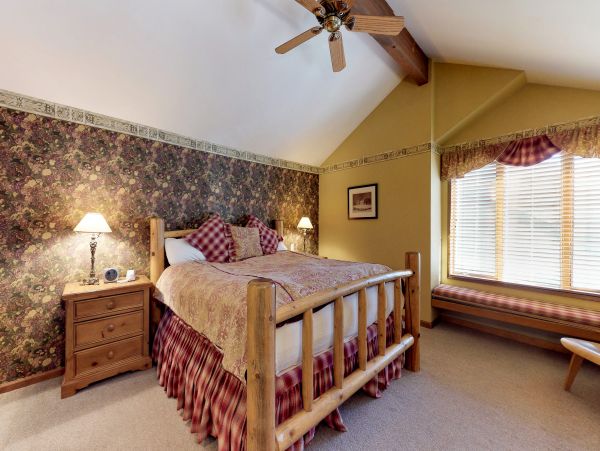 Yosemite Area Home 984787