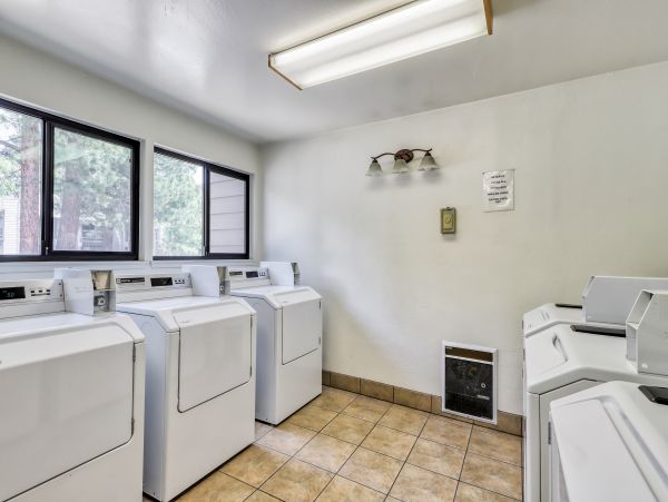 Yosemite Area Home 984788