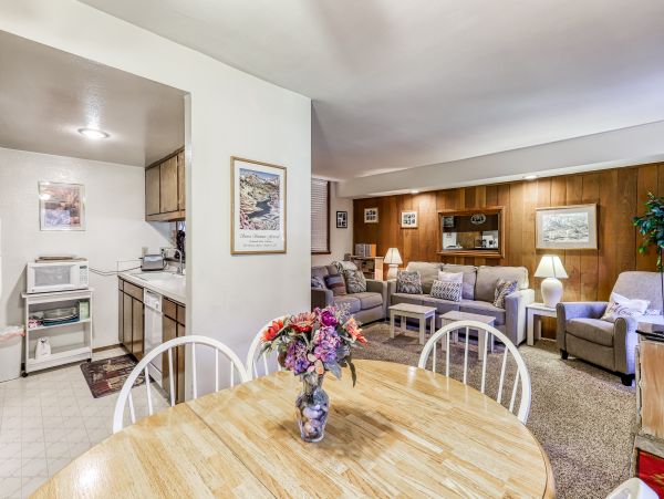 Yosemite Area Home 984789