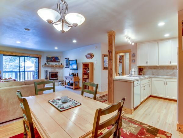Yosemite Area Home 984790