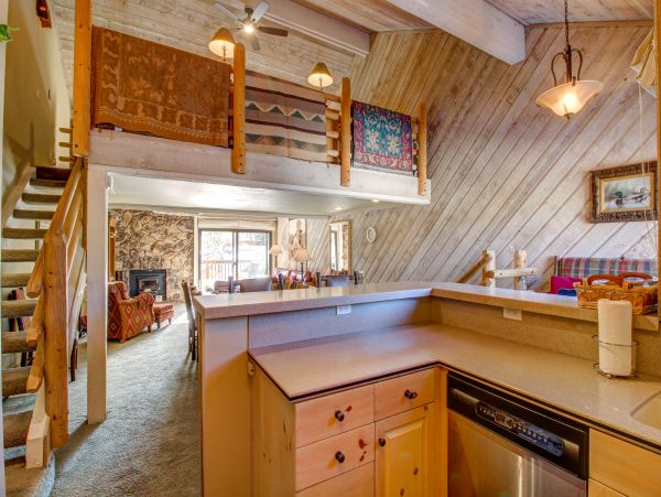 Yosemite Area Home 984791