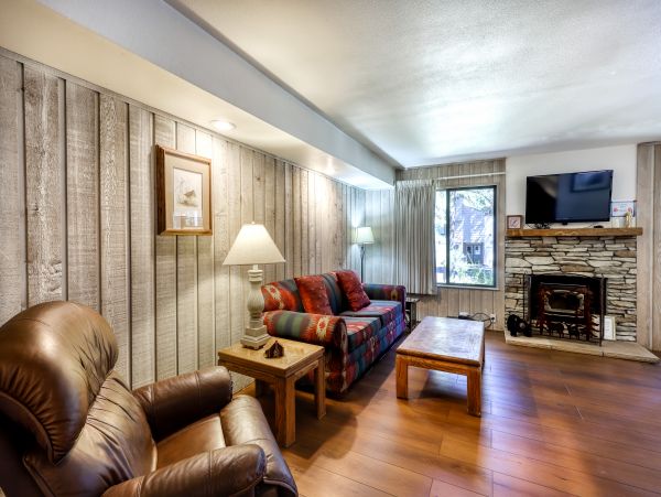 Yosemite Area Home 984792