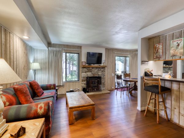 Yosemite Area Home 984792