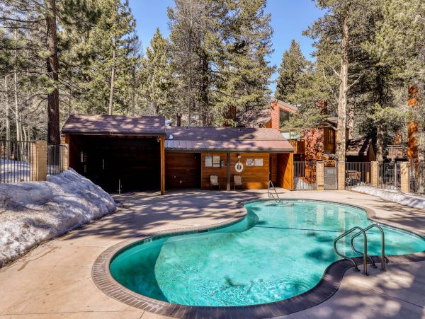 Yosemite Area Home 984793