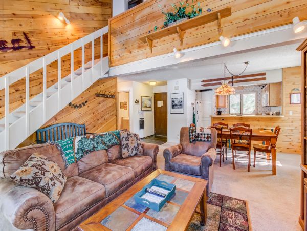 Yosemite Area Home 984795