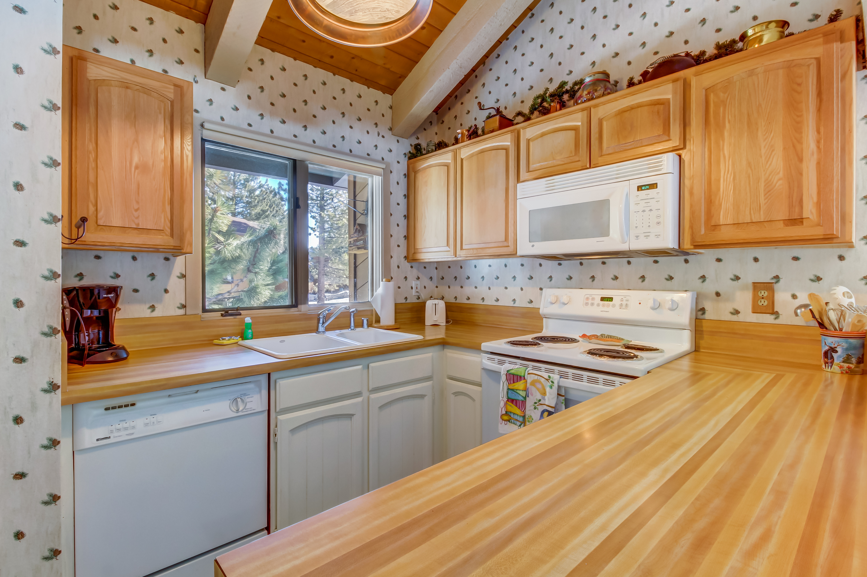 Yosemite Area Home 984795