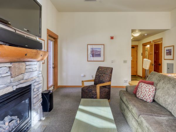 Yosemite Area Home 984796