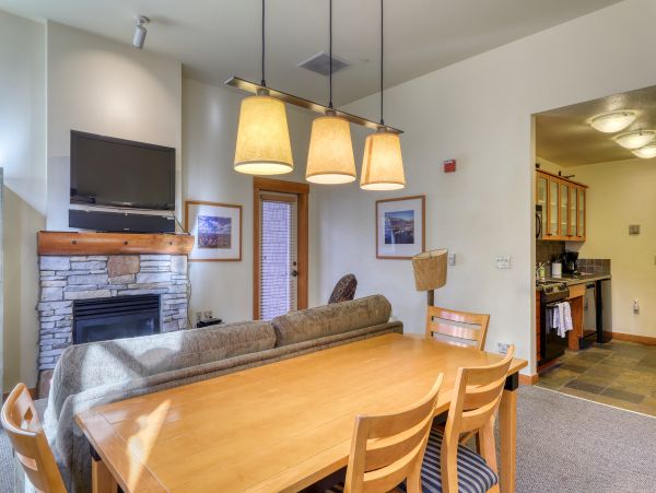 Yosemite Area Home 984796