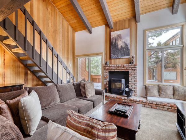 Yosemite Area Home 984798