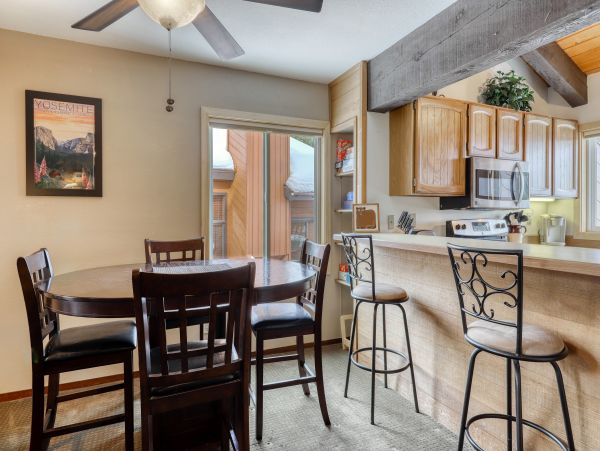 Yosemite Area Home 984798