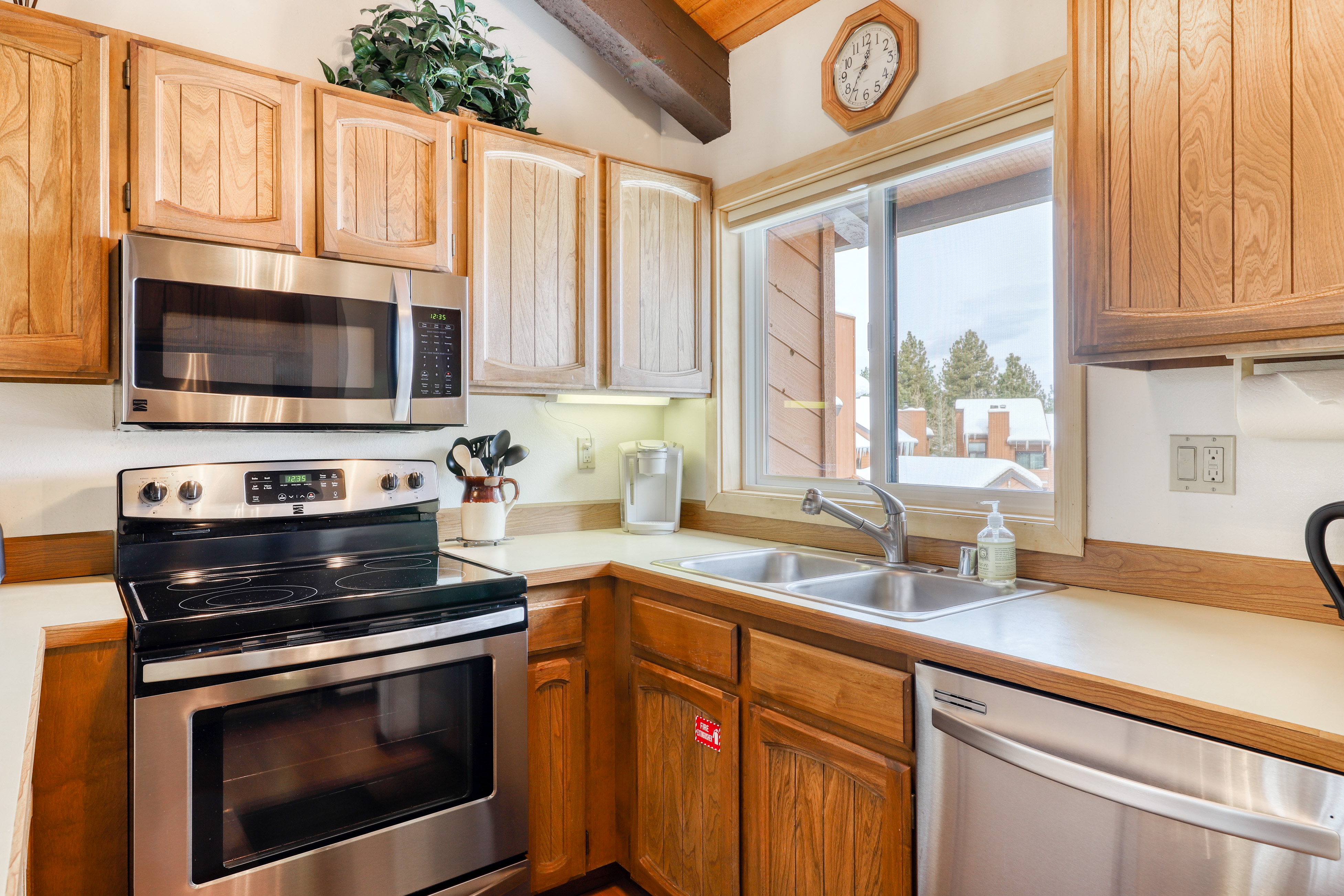 Yosemite Area Home 984798