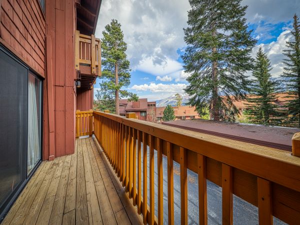 Yosemite Area Home 984799