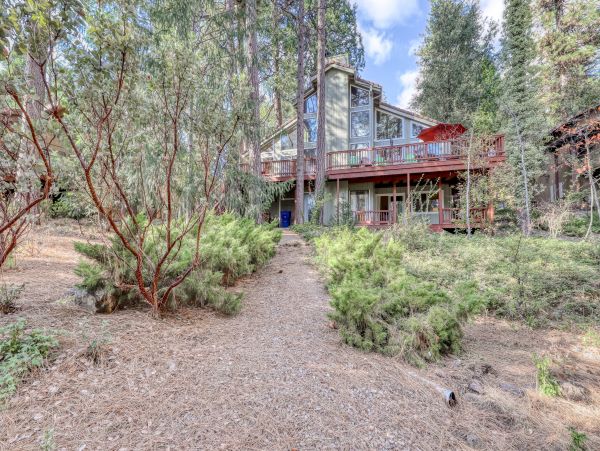 Yosemite Area Home 984800