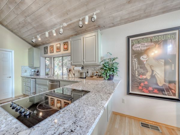 Yosemite Area Home 984800
