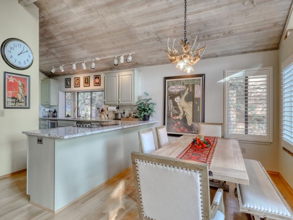 Yosemite Area Home 984800
