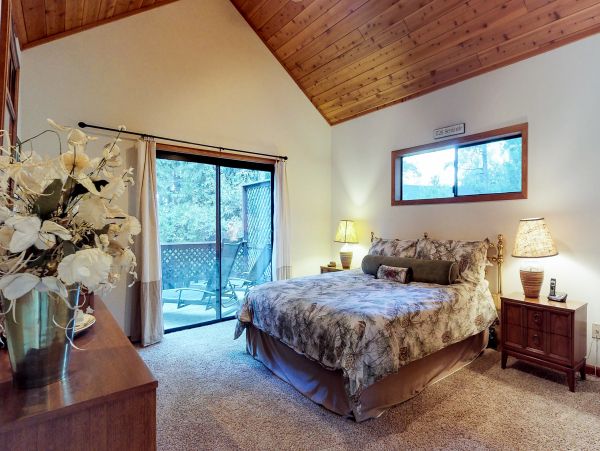 Yosemite Area Home 984803