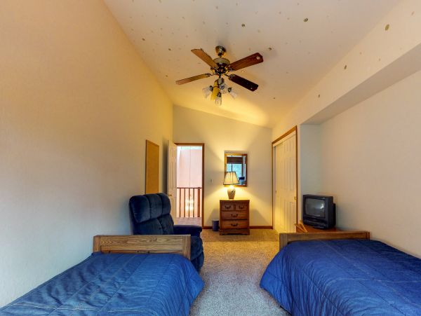 Yosemite Area Home 984803