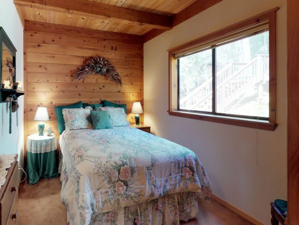 Yosemite Area Home 984804