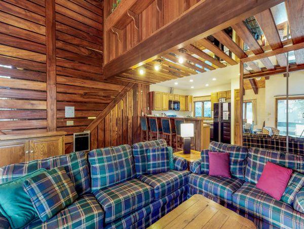 Yosemite Area Home 984805
