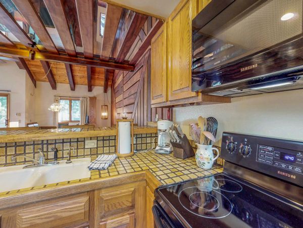 Yosemite Area Home 984805