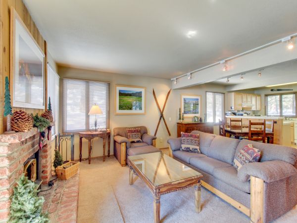 Yosemite Area Home 984806