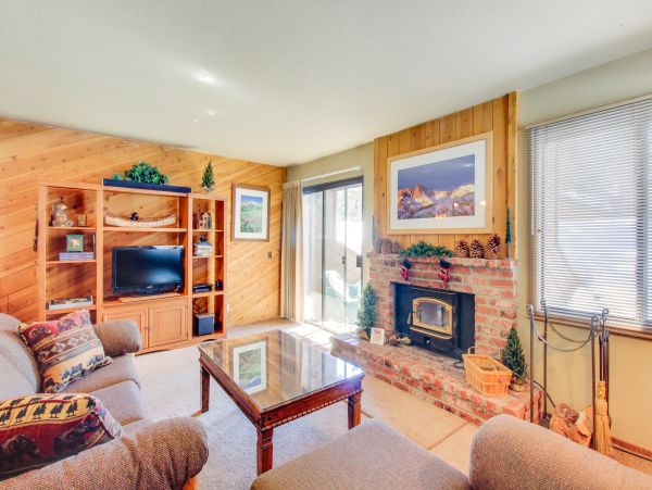 Yosemite Area Home 984806