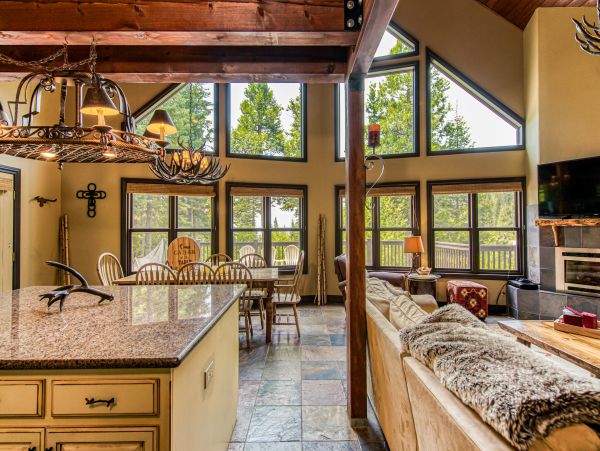 Yosemite Area Home 984807
