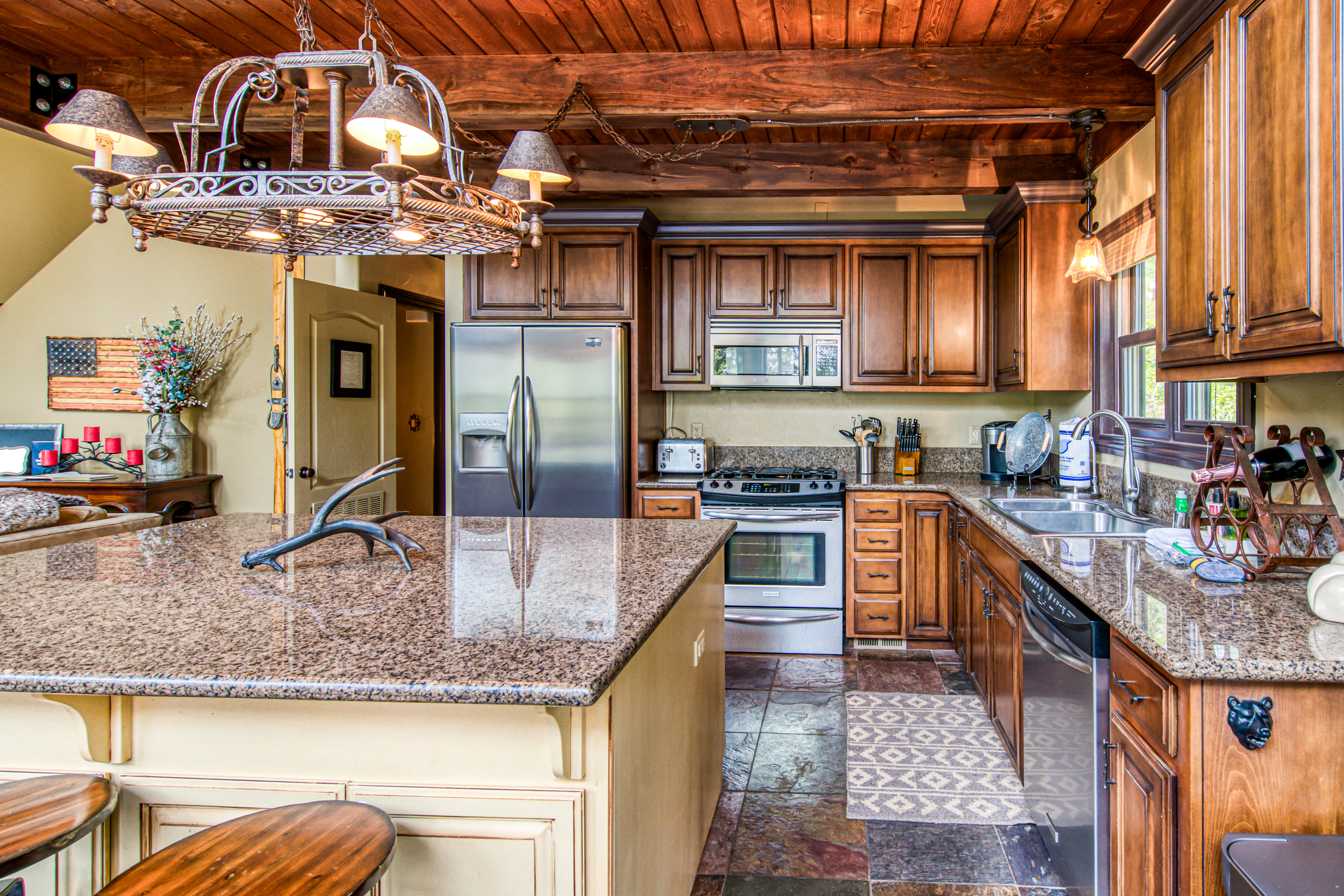 Yosemite Area Home 984807