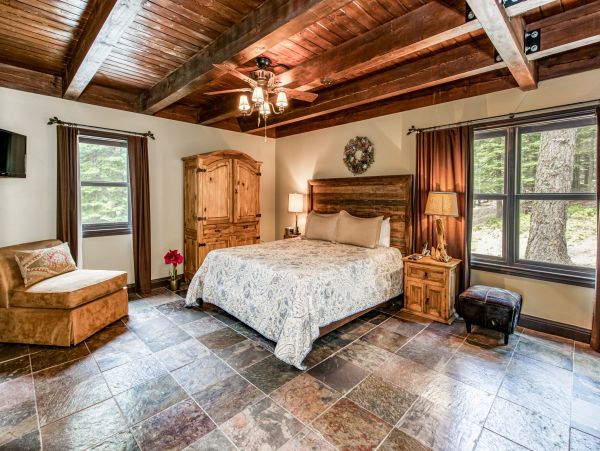 Yosemite Area Home 984807