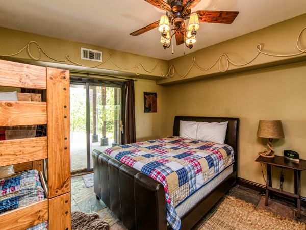 Yosemite Area Home 984807