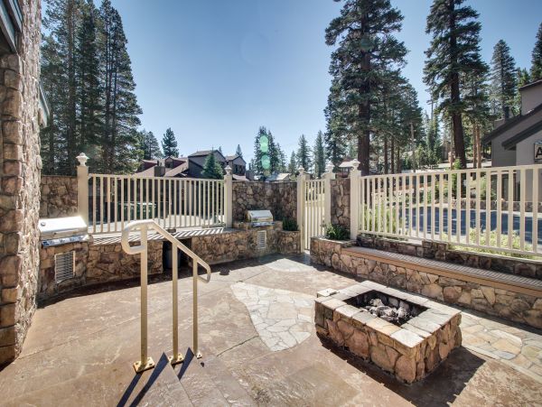 Yosemite Area Home 984808