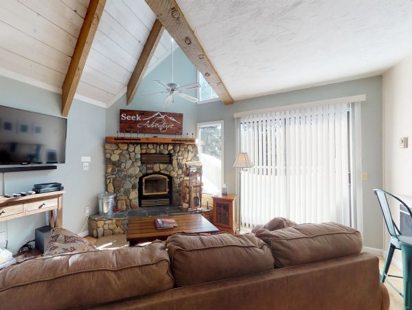 Yosemite Area Home 984809