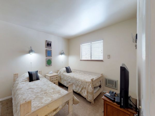 Yosemite Area Home 984809