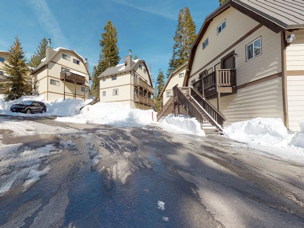 Yosemite Area Home 984809