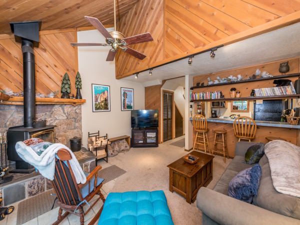 Yosemite Area Home 984811