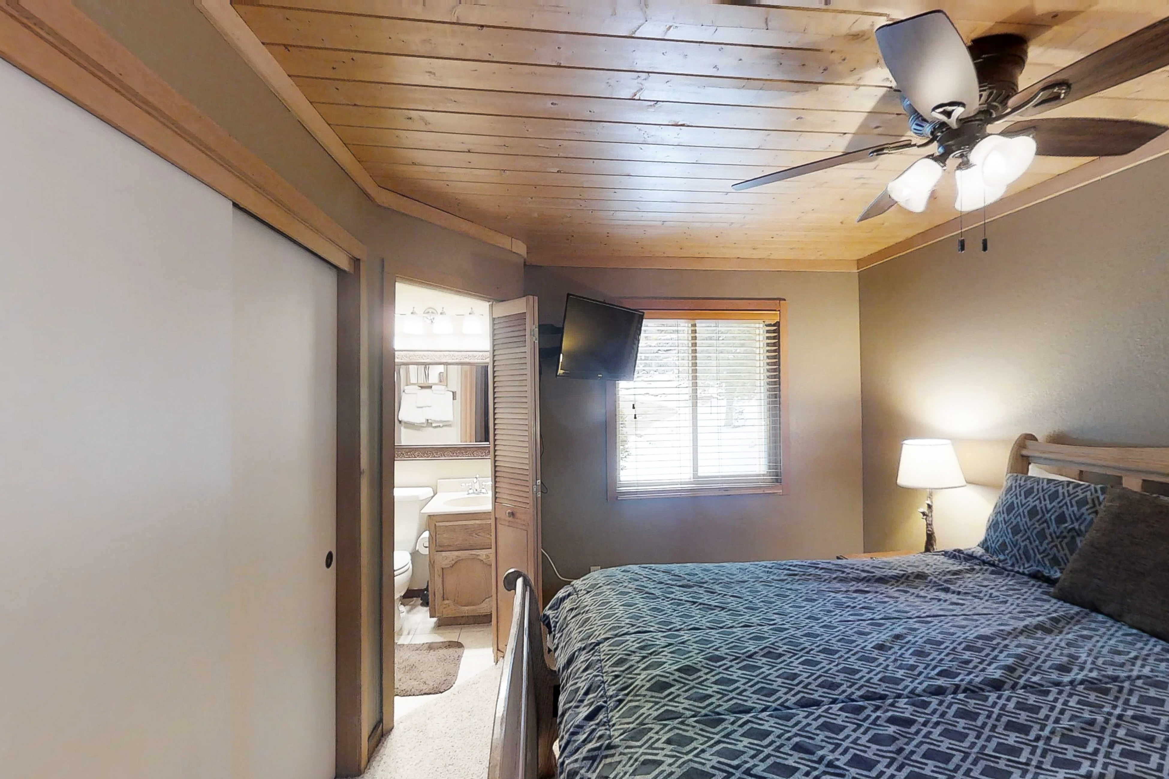 Yosemite Area Home 984811