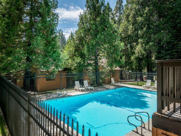 Yosemite Area Home 984811