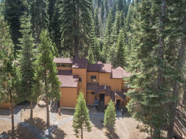 Yosemite Area Home 984811